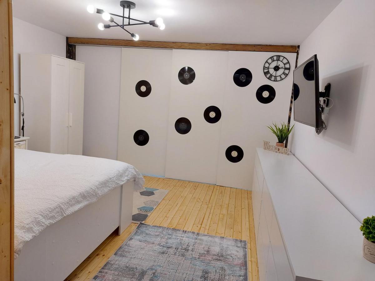 Studio 22 Craiova Buitenkant foto