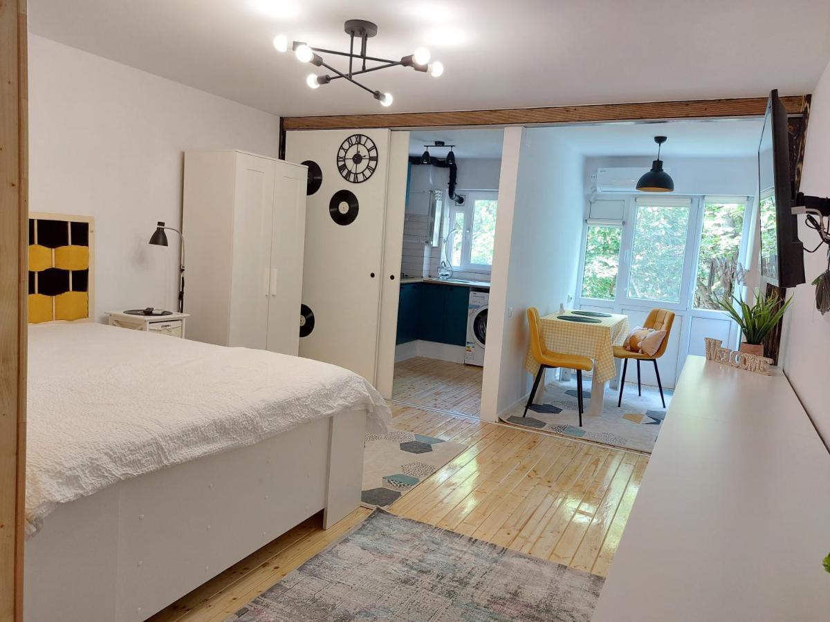 Studio 22 Craiova Buitenkant foto